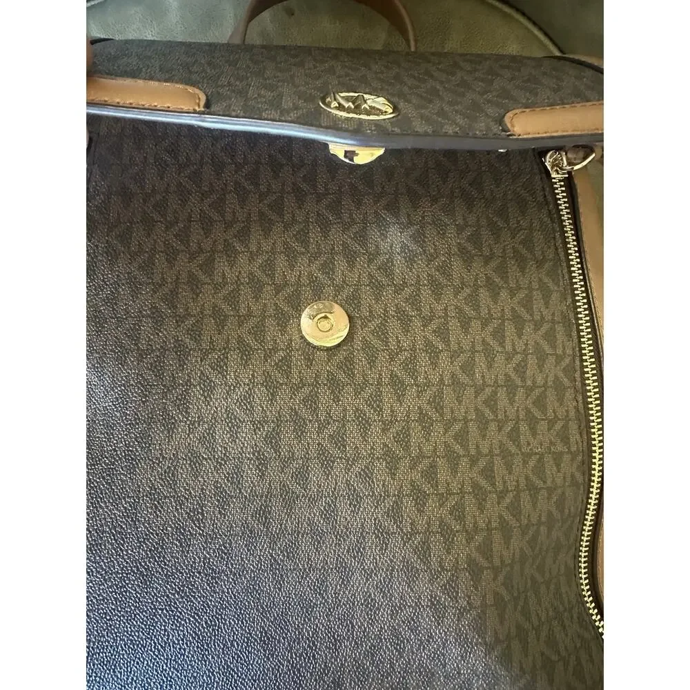Michael Kors Signature Logo Brown Backpack Acorn Leather Trim Zip Pockets